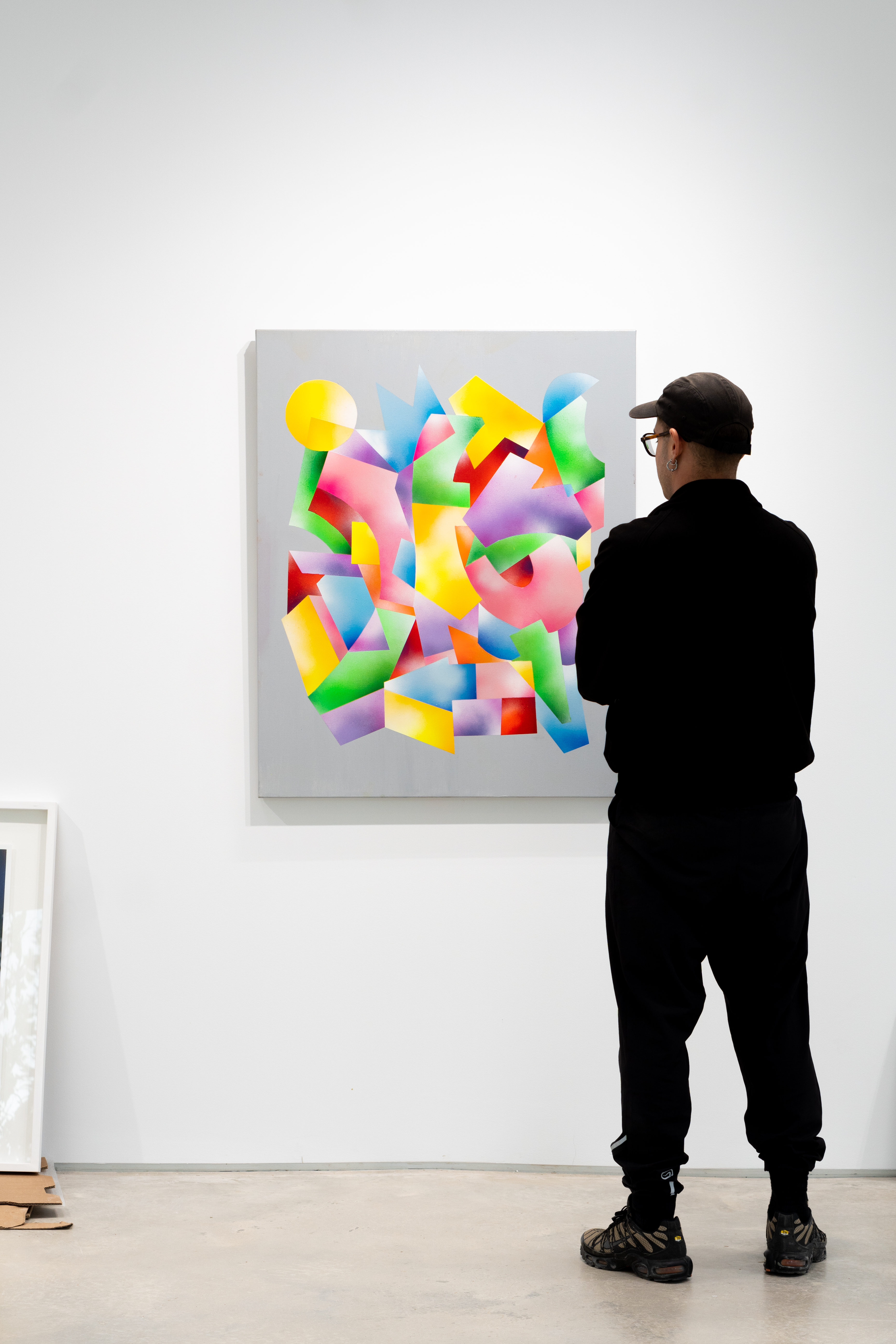 Hize abstract graffiti artwork with sweeping movement and urban rhythm